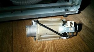 Замена ТЭНа  (нагревательного элемента) в посудомоечной машине Hansa