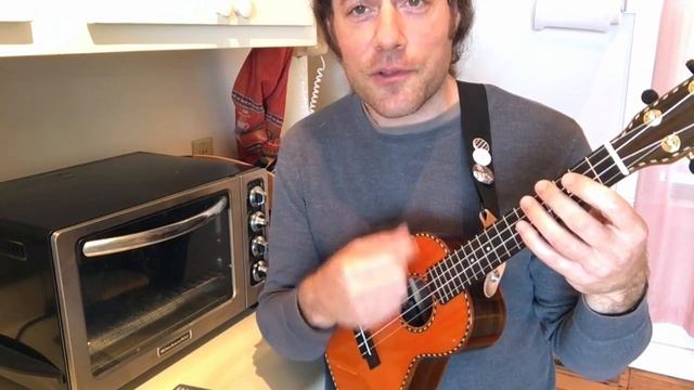 SPOTLIGHT ON STRUMMING: PRACTICE WITH YOUR TOASTER смотреть онлайн