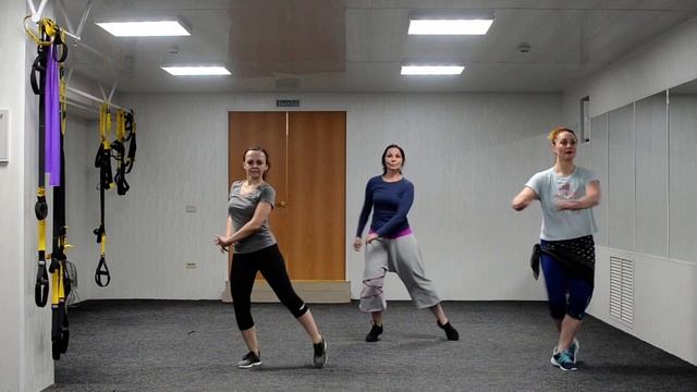 Zumba -Flamenco Bailamos Enrique Iglesias смотреть онлайн