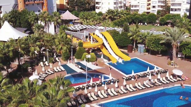 Обзор главного и старого корпуса My Home Resort / Вид территории из окон отеля смотреть онлайн