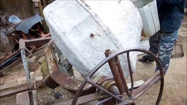 Трактор Universal 445 с переделанным топливным насосом смотреть онлайн