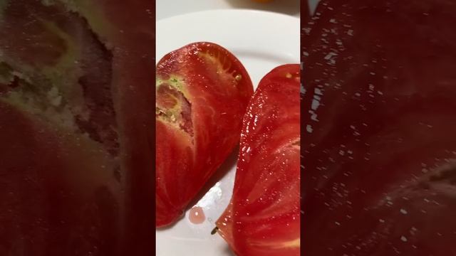 Помидор Дробленое сердце в разрезе смотреть онлайн