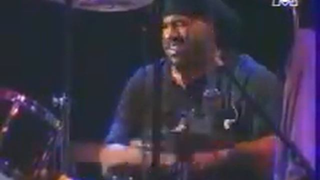 Dennis Chambers Drum Solo Live With John McLaughlin смотреть онлайн