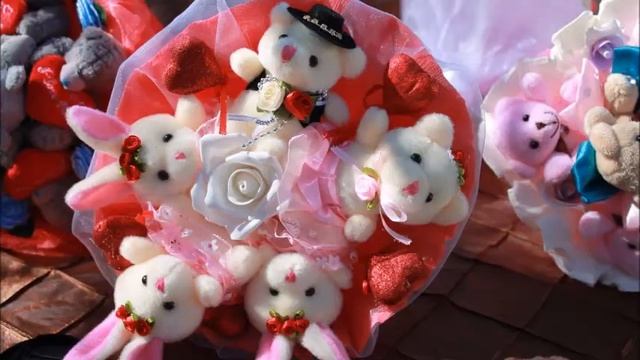 Букет из игрушек от Ателье букетов смотреть онлайн