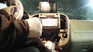 маверик как вытащить магнитолу