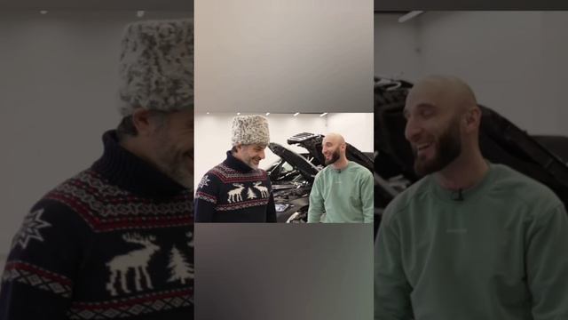 Омар оценивает моторы | Омар в Большом городе #shorts смотреть онлайн