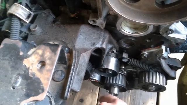 Toyota 2E. 2E-FE. Замена ремня ГРМ. смотреть онлайн