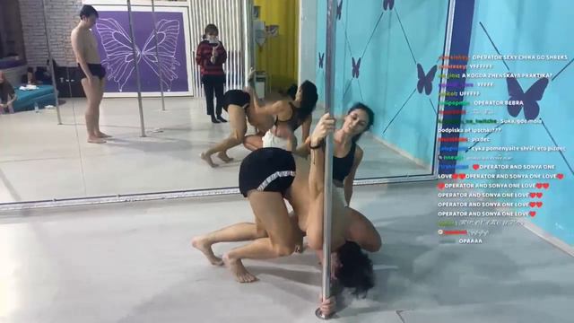 Пятёрка и Меллшер на Уроке ОСОБЫХ ТАНЦЕВ | Подарок Сони для Меллшера и Пятёрки - Ирл Стримы