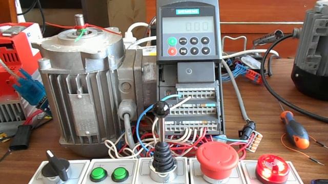 SIEMENS MICROMASTER 440 -Моторпотенциометр(МОР)1часть