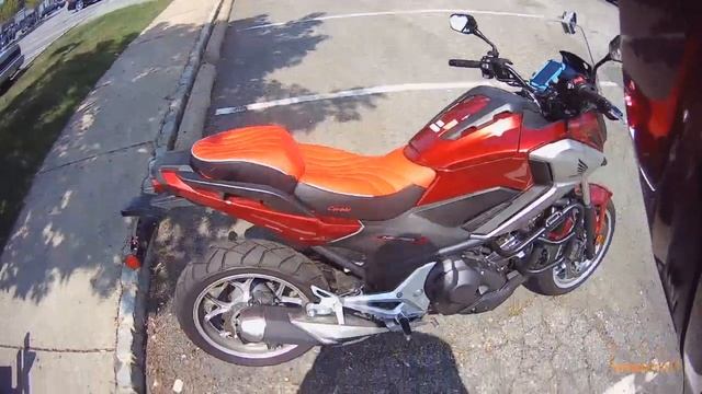 Corbin custom saddle on the 2018 Honda NC750X DCT - Intro (1/3) смотреть онлайн