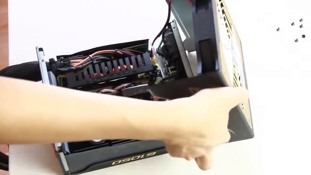Cougar GX 1050W ver 2 смотреть онлайн
