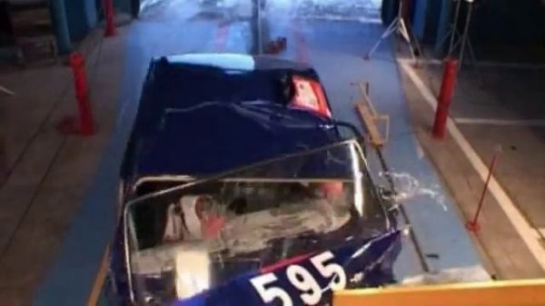 Краш-тест - ВАЗ 2106 и 2107. Autoreview.ru