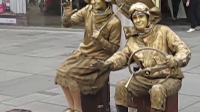 Мимы в Мюнхене.AVI смотреть онлайн