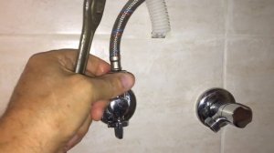 Течёт бойлер! Как поменять шланги и краны на бойлере за 5 минут