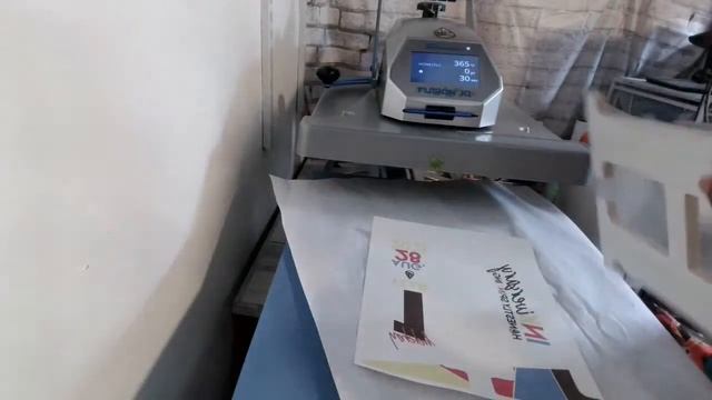 Silaholics Anonymous Month Day 25| Sublimation using Laminate and Clear 651 Adhesive Vinyl. смотреть онлайн