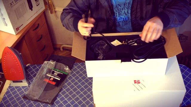 Распаковка комплекта sE Electronics X1 Studio Bundle + тест микрофона sE X1 смотреть онлайн