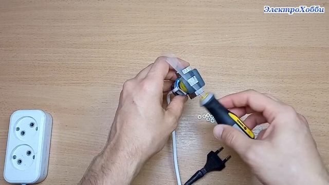 Как размагничивать металлические предметы, ручные инструменты и прочее с помощью электромагнита смотреть онлайн
