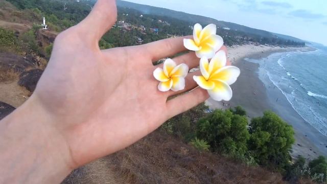 Сладкое озеро | Забрался на гору | Рум тур по новому отелю смотреть онлайн