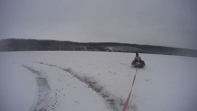 По полю на санках 70 км/ч | Audi Quattro in Snow смотреть онлайн