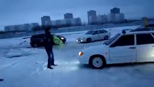 СХОДКА В СИМФЕРОПОЛЕ!!!ГАИшник отжигает)))ГАИ за посадку)) смотреть онлайн