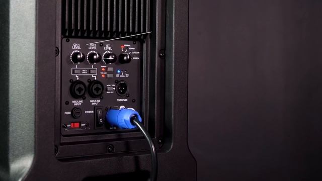 The Rockville TITAN 15 15" 2000w Powered DJ PA Speaker with Bluetooth, DSP, and TWS Wireless Linkin смотреть онлайн