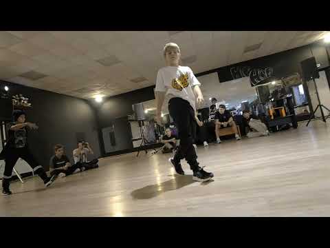 Брейкданс батл ↔ Дети до 2х лет ↔ Mad Max vs Strela ↔ 1'2 ↔ WHO IS WIN #whoiswin #bmvideo смотреть онлайн