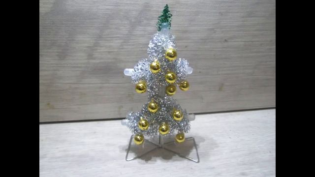 Украшение на Новый год смотреть онлайн