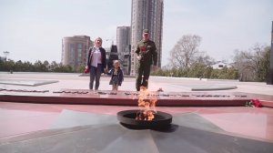 "Идет солдат по городу"