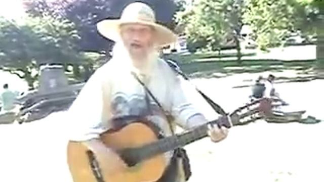 Cousins, Friends, Dolphins, Rainbows.avi смотреть онлайн