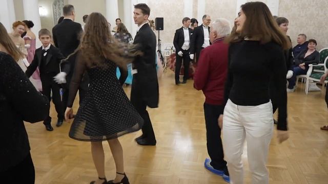 Вальс Дружба (Waltz Friendship) со зрителями смотреть онлайн