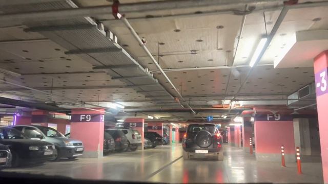 Варна - Болгария (България) жизнь в Варне ( супермаркеты, магазины, климат, пляж, море, тц) 2022 смотреть онлайн
