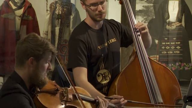 Bull - Seterjentens søndag (The Dairymaids's Sunday) - Trio no Treble смотреть онлайн