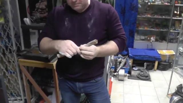 Попытка Анатольевичем пройти в одной замше андерхэндом стержень 150кг от ж.х смотреть онлайн