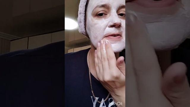 4 этап очищения кожи лица с помощью маски-пленки Атоми смотреть онлайн