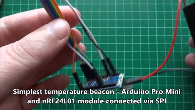BLE temperature beacon with Arduino and nRF24L01 смотреть онлайн