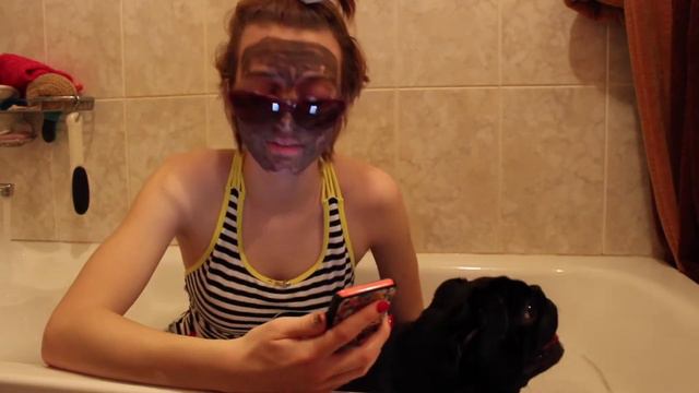 МАМКА ЗАСТУКАЛА В ВАННОЙ смотреть онлайн