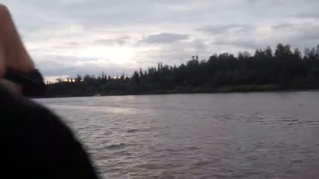 На снегоходе через реку Правая Хетта 2 смотреть онлайн