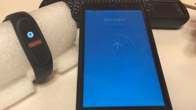 Обновление Xiaomi Mi Band 2 смотреть онлайн