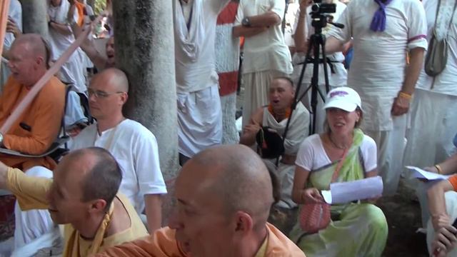 Шри Маяпур Дхама. Навадвипа-мандала парикрама. 5-й день. 26.03.2015. Спектакль смотреть онлайн