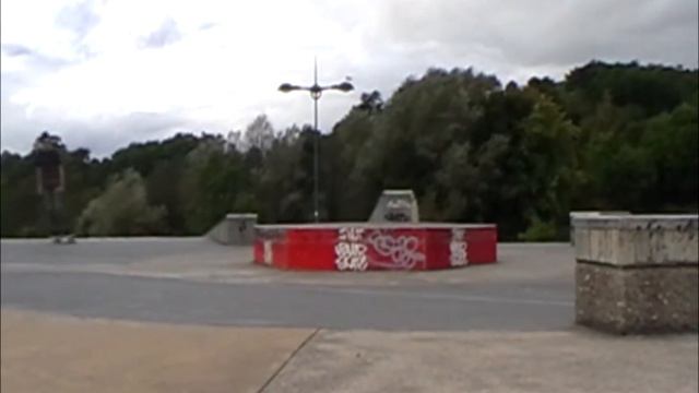 BACKSIDE NOSEGRIND! - David Smith смотреть онлайн