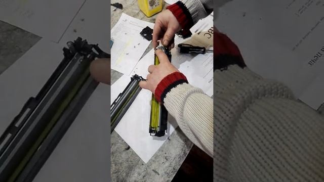 Заправка цветного лазерного картриджа HPColorLJ,Canon смотреть онлайн