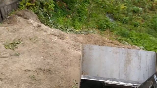 Тестирую 2 мини трактора перед покраской.mp4 смотреть онлайн