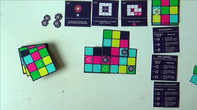 BGG Solitaire PnP Contest: Glitch Pixel