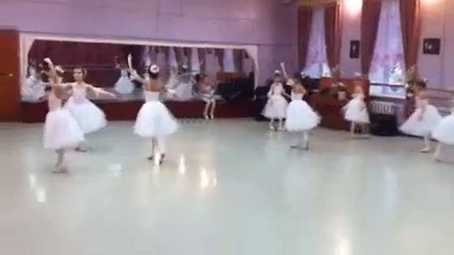 Обычный занятия балета смотреть онлайн