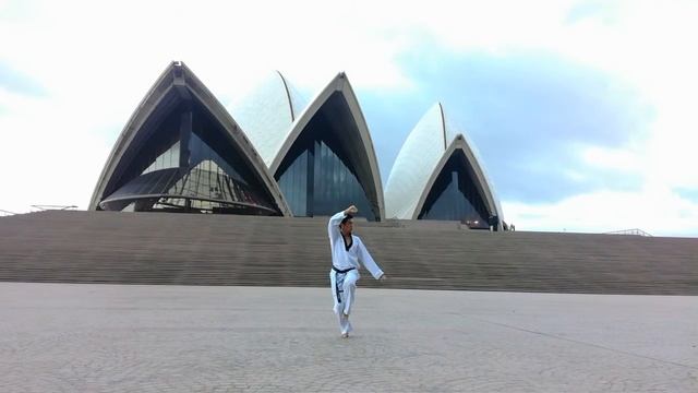 Taekwondo Poomsae Keumgang | Opera House, Sydney смотреть онлайн