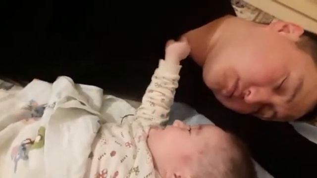 Был чежолый день сын хочет играть я 😴😴 смотреть онлайн