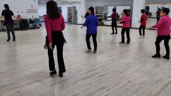 Bella Italia - Line Dance  2023/1/31