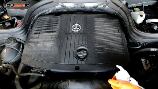 Mercedes Benz GLK250 Diesel Engine Oil Level - How To Check смотреть онлайн
