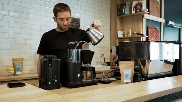 Les conseils de préparation d'Antoine en cafetière filtre Wilfa Classic + смотреть онлайн