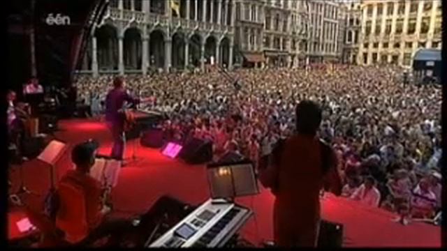 Bart Peeters - De puzzel (live op Brusselse Grote Markt) смотреть онлайн